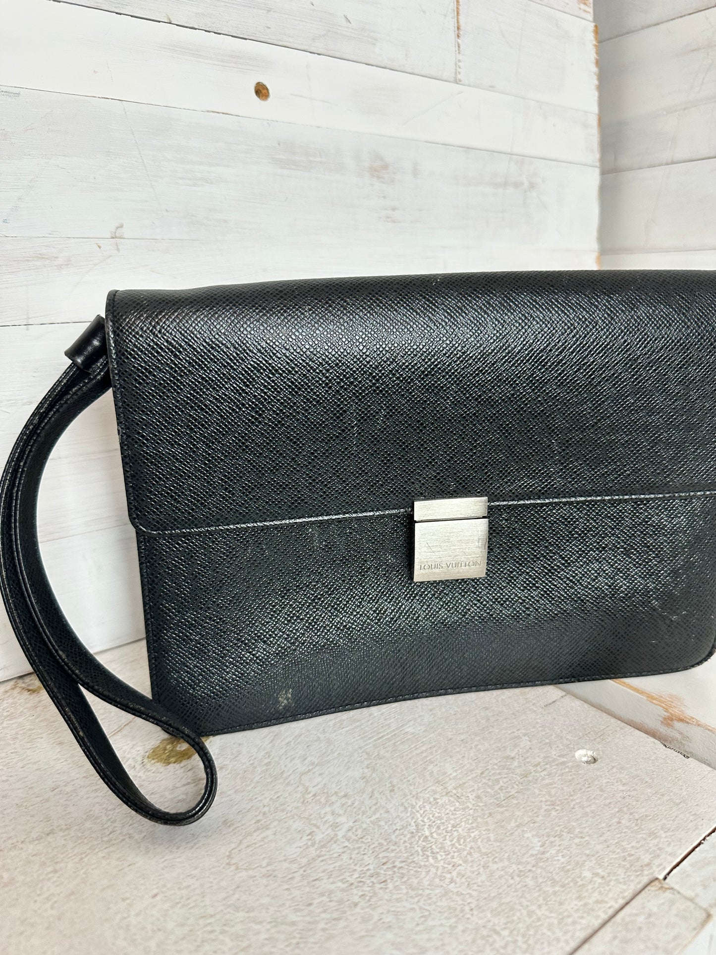 Louis Vuitton Vintage Selenga Clutch/Wristlet in Black Taiga Leather
