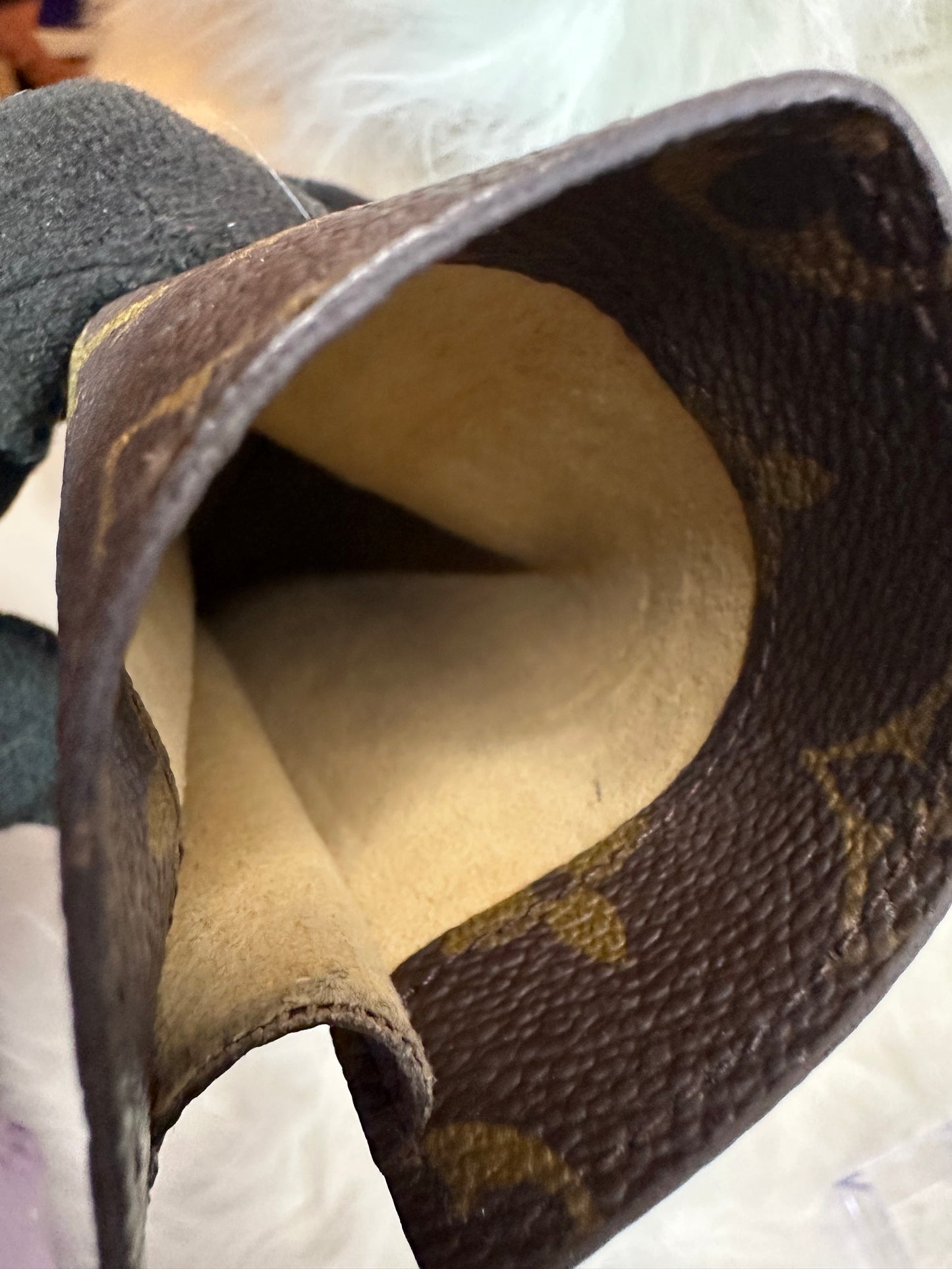 Louis Vuitton Etui Eyeglass Case