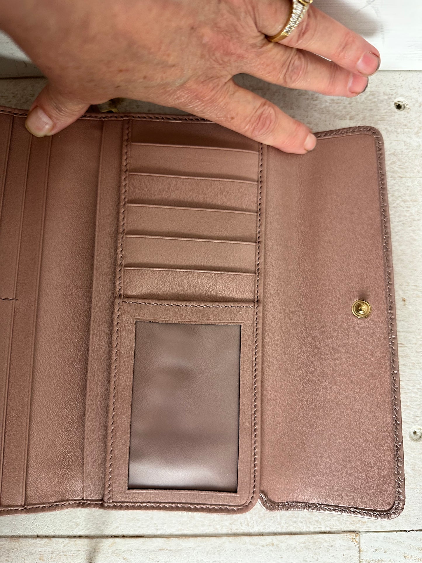 Gucci Metallic Pink Microguccissima Leather Continental Wallet