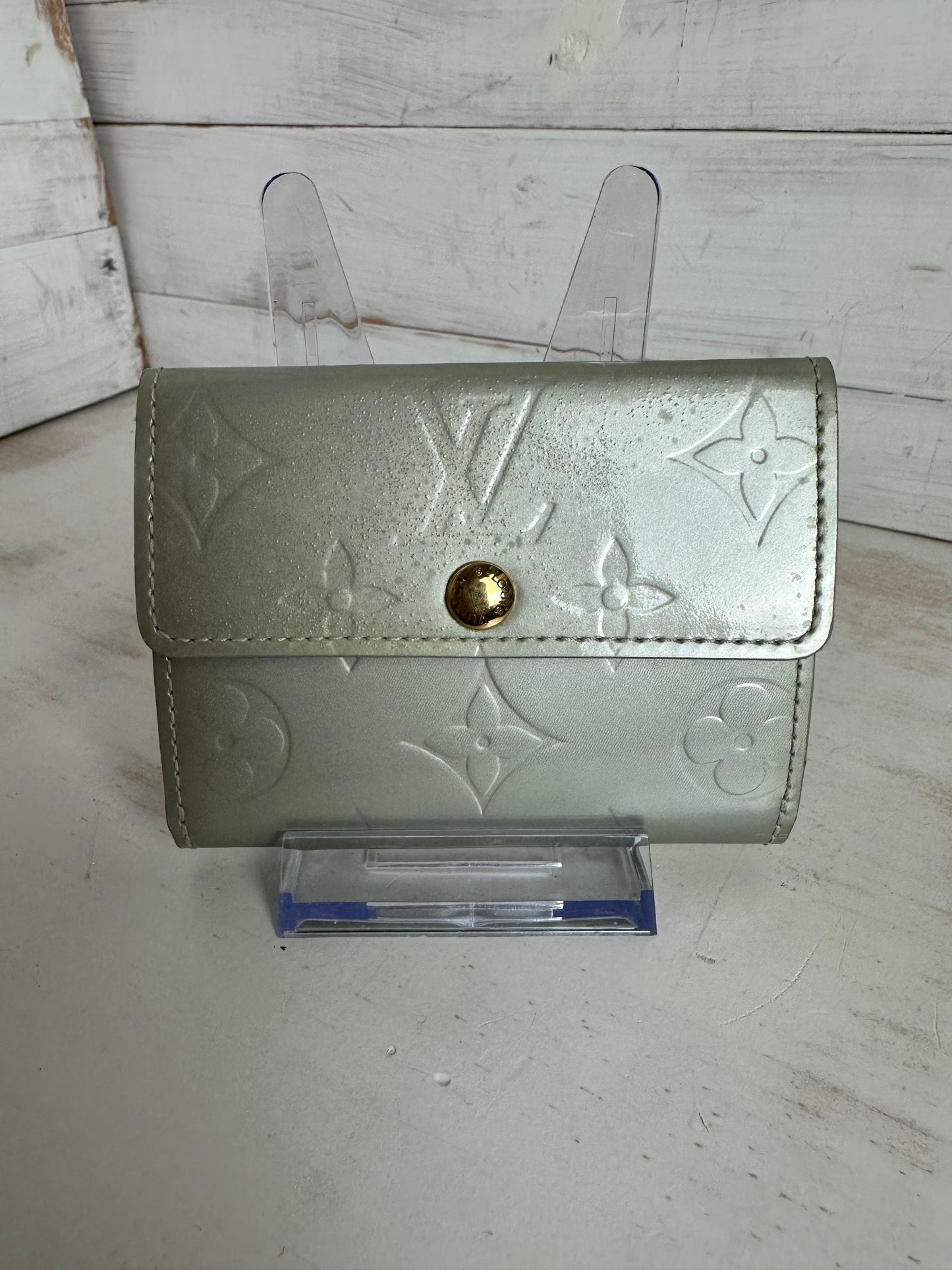 Louis Vuitton Vernis Virtouse Monogram Card Wallet - Pistachio Green