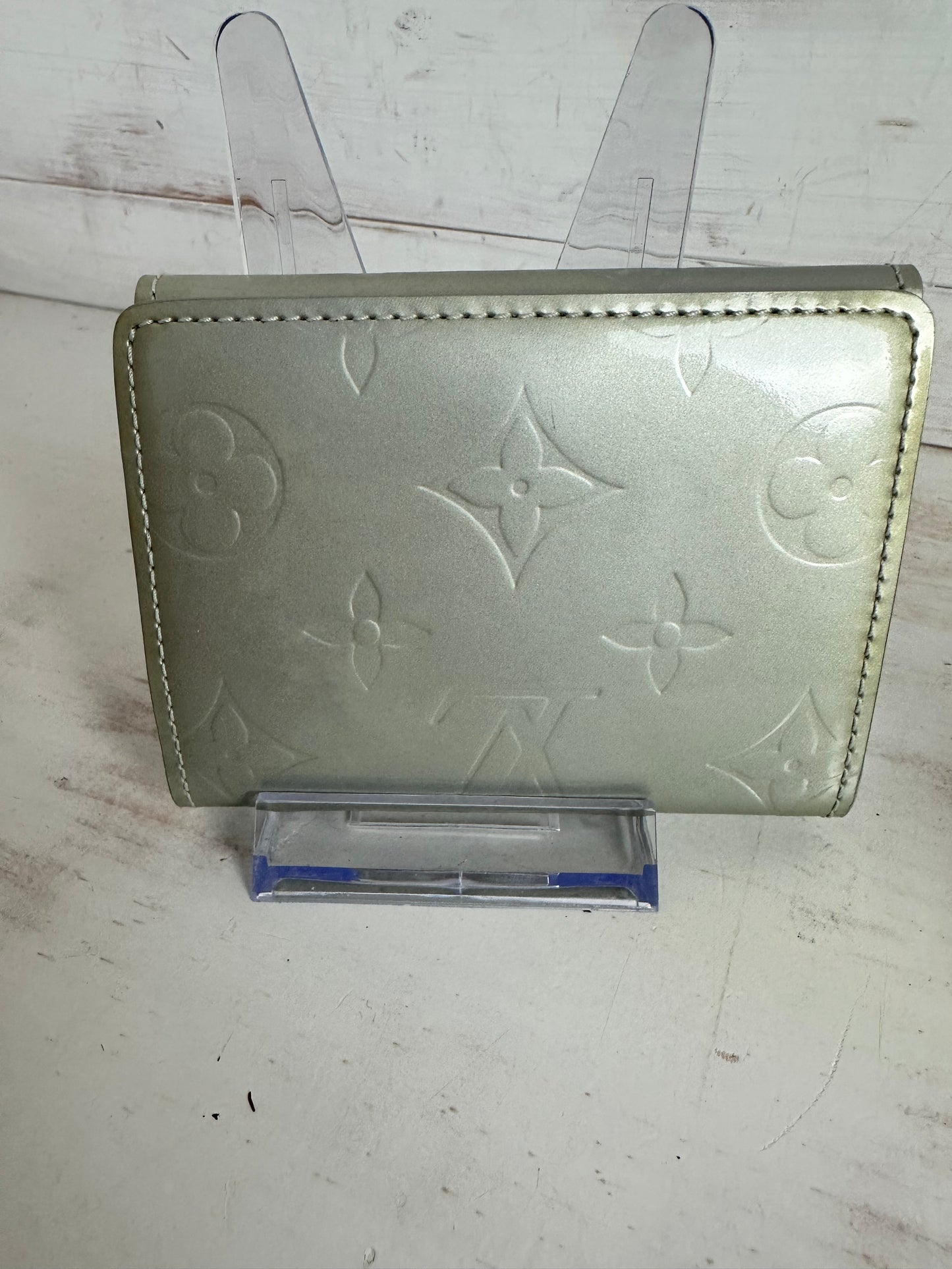 Louis Vuitton Vernis Virtouse Monogram Card Wallet - Pistachio Green
