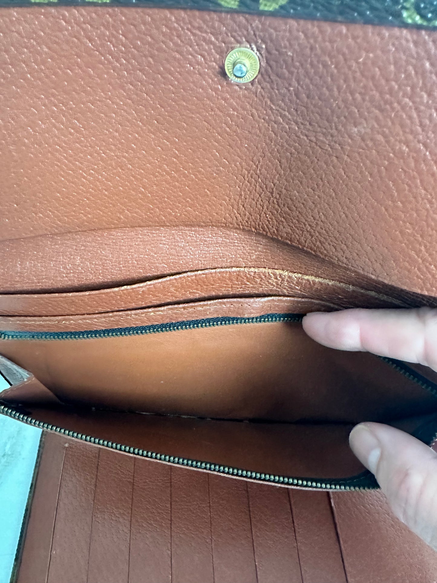 Louis Vuitton VINTAGE Trifold Monogram Wallet