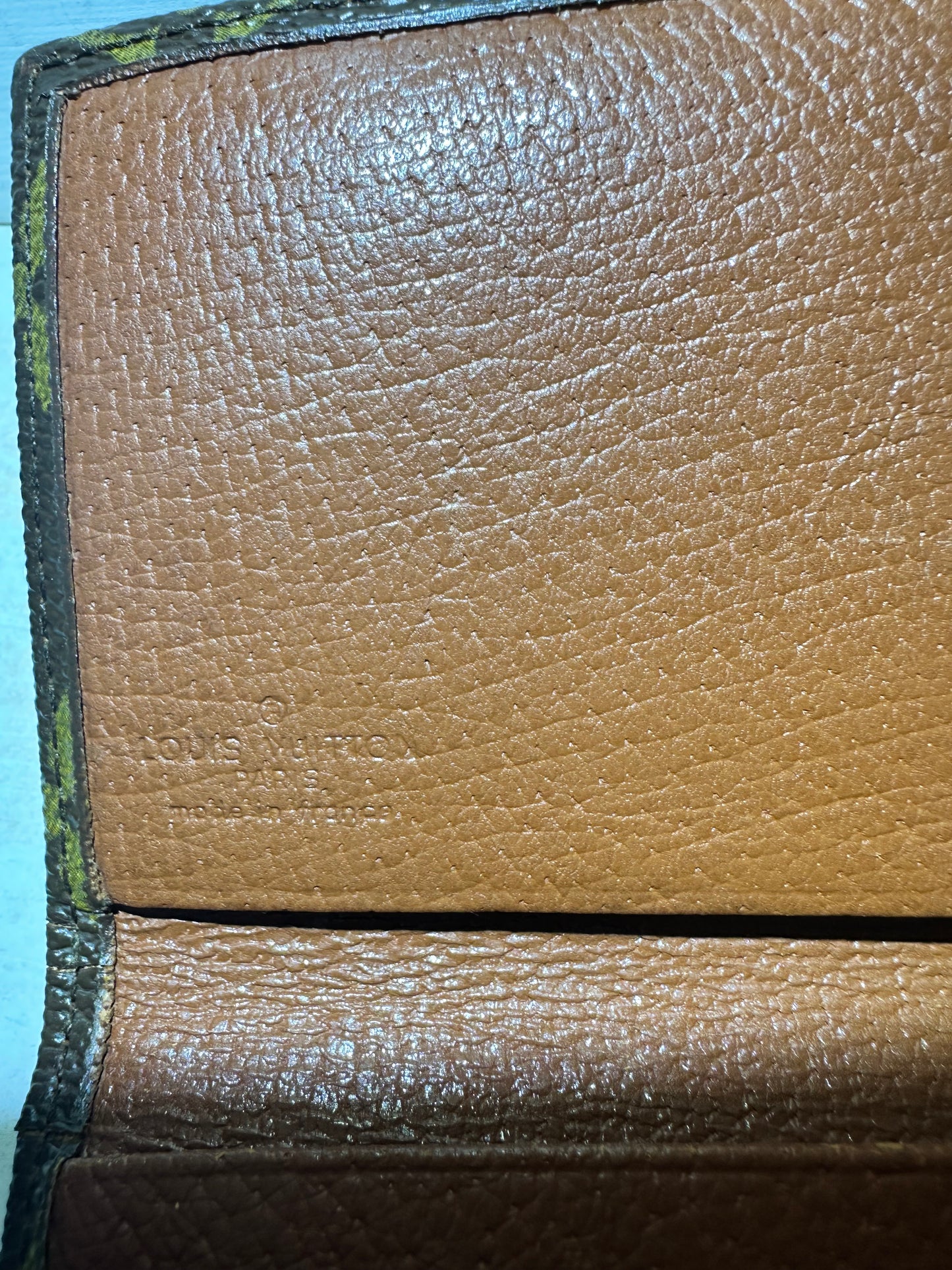 Louis Vuitton VINTAGE Trifold Monogram Wallet