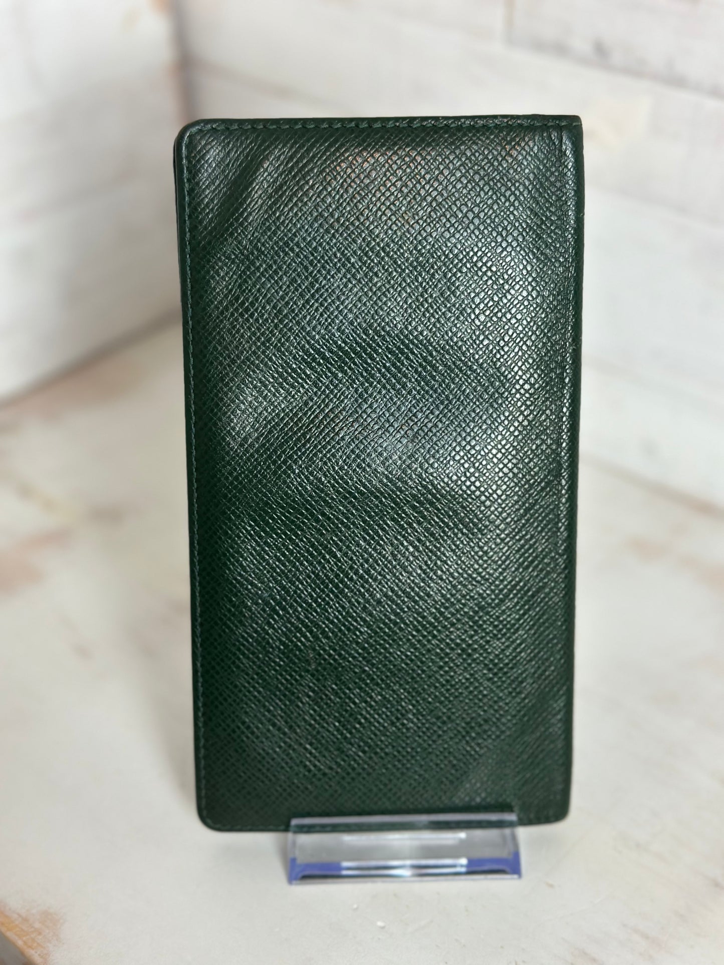 Louis Vuitton Tiaga Green Leather Card Holder/Checkbook