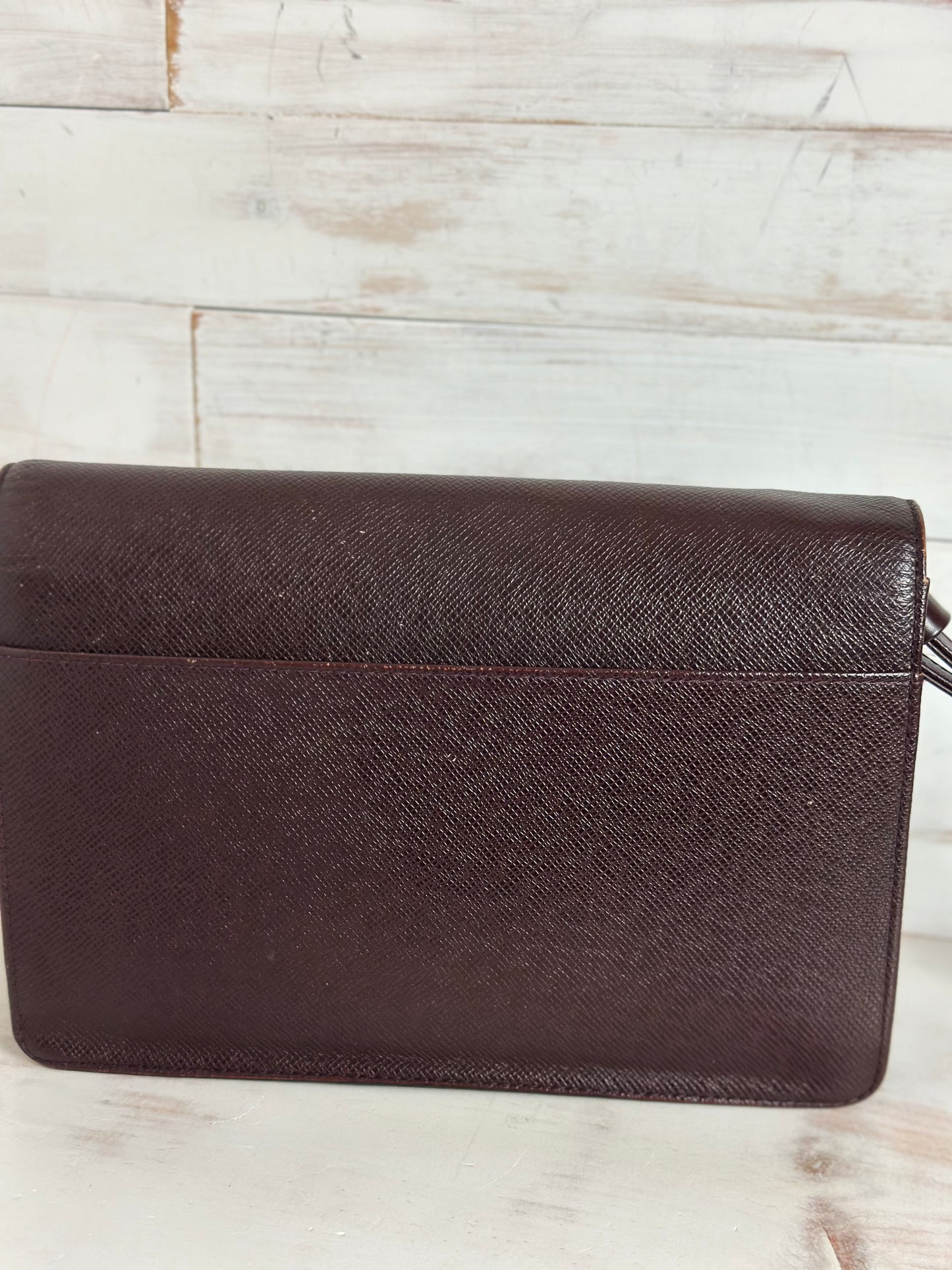 Louis Vuitton Taiga Brown Selenga Clutch/Wristlet