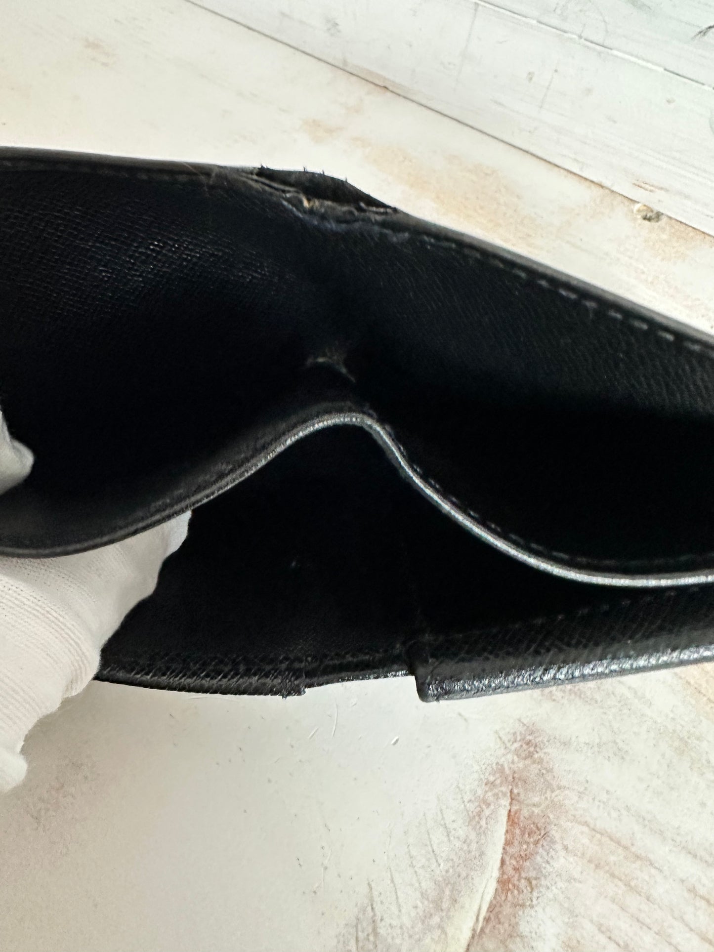 Louis Vuitton VINTAGE Marco Noir Black Epi Leather Bifold Wallet
