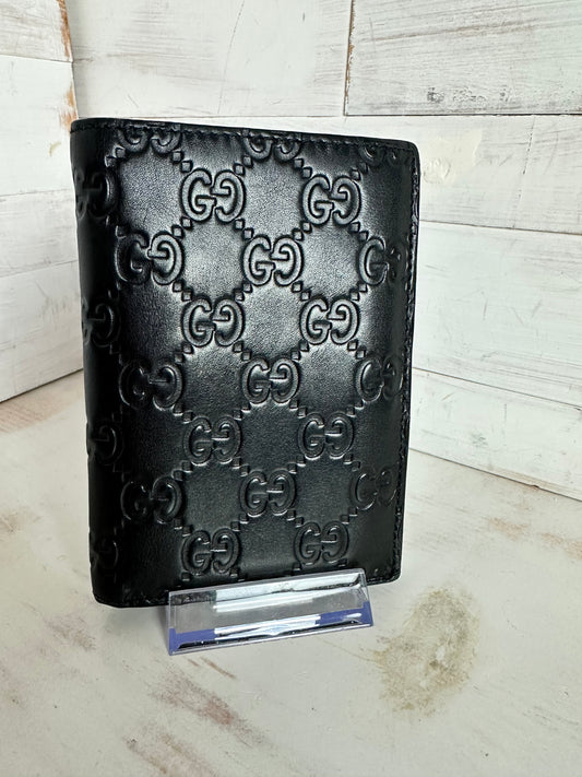 Gucci GG Logo Black Calfskin Leather Trifold