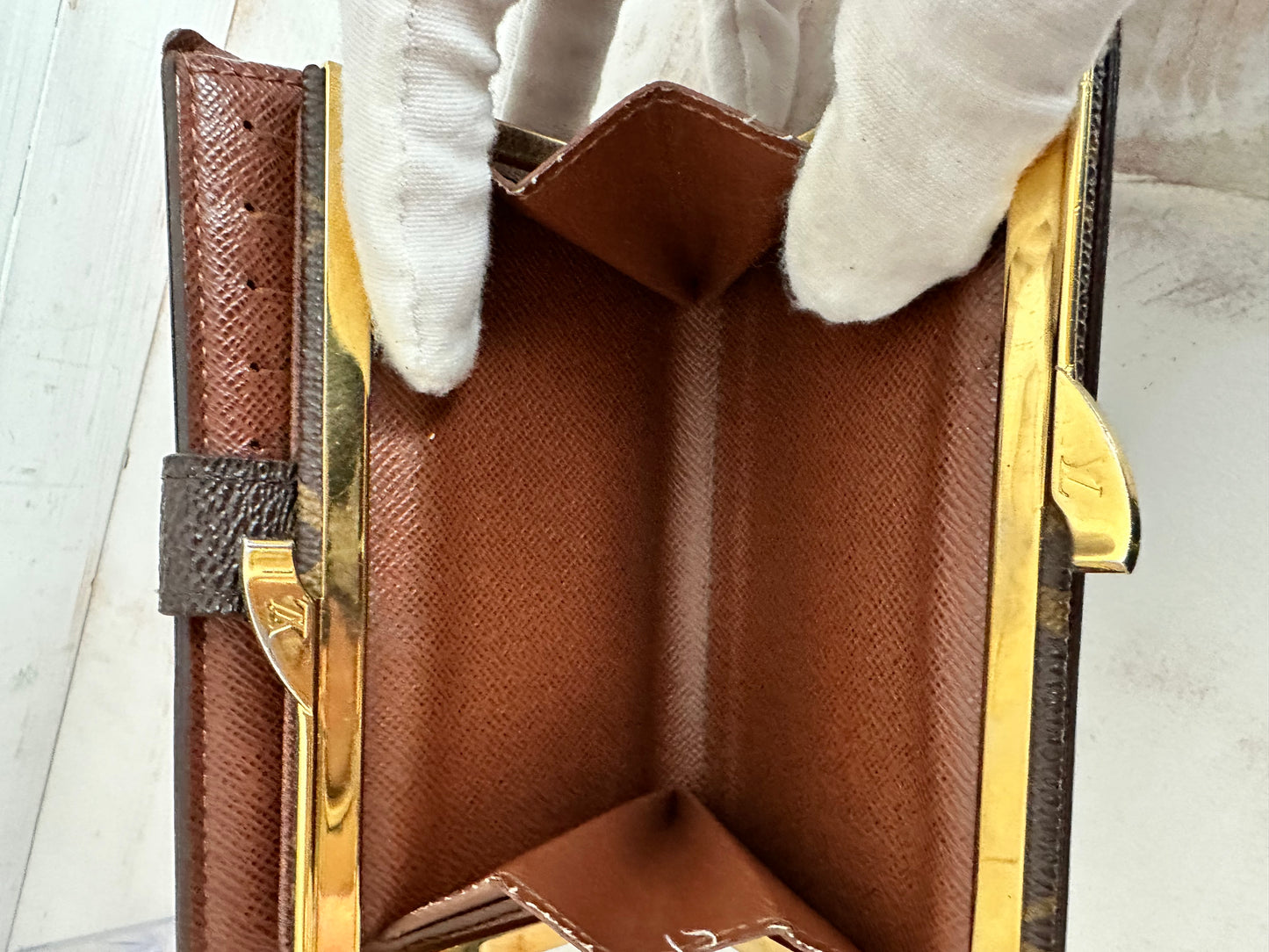 Louis Vuitton Monogram French Kiss Lock Wallet