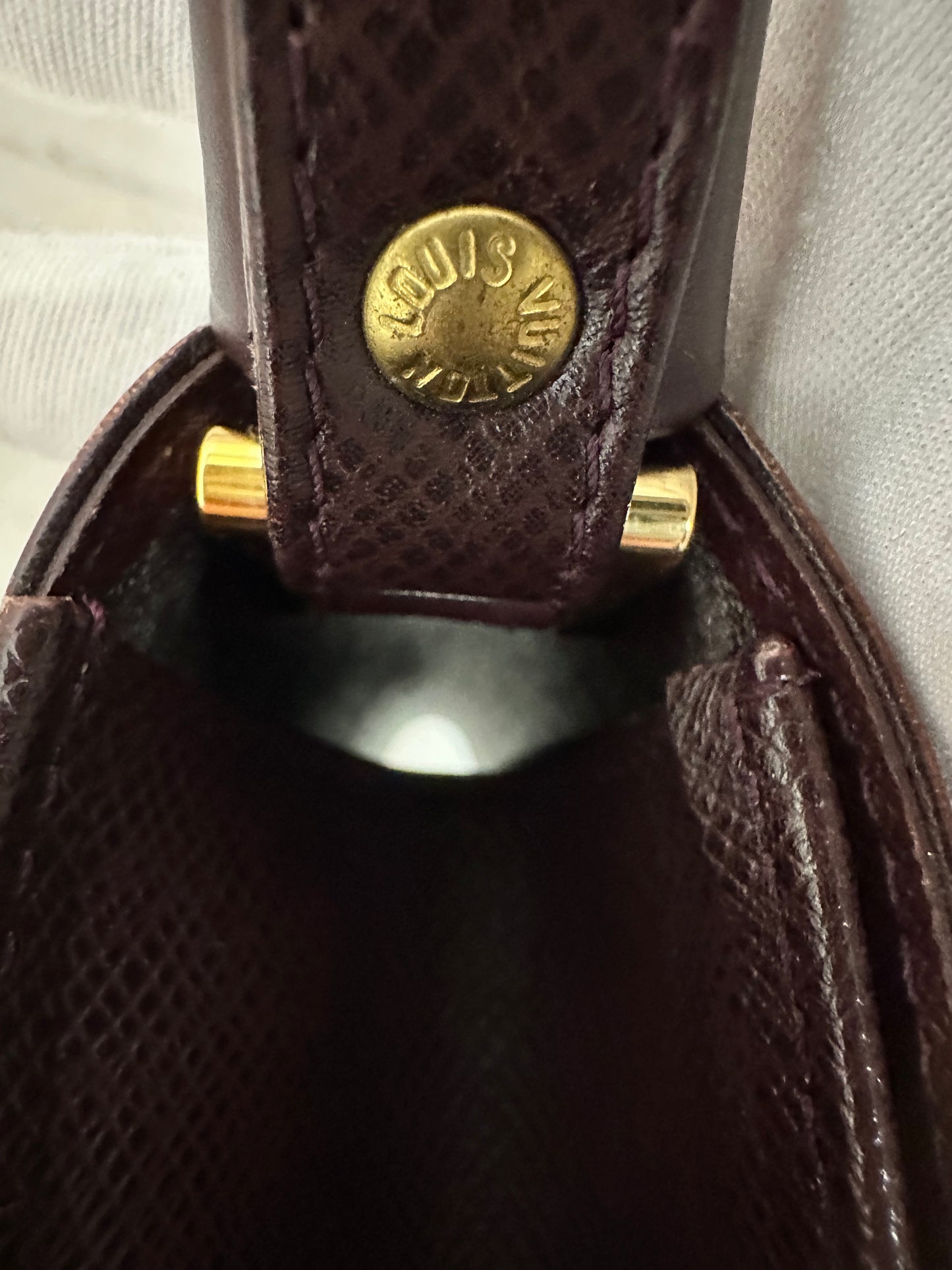 Louis Vuitton Taiga Brown Selenga Clutch/Wristlet