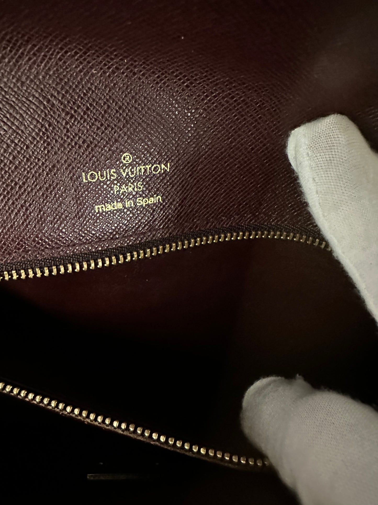 Louis Vuitton Taiga Brown Selenga Clutch/Wristlet