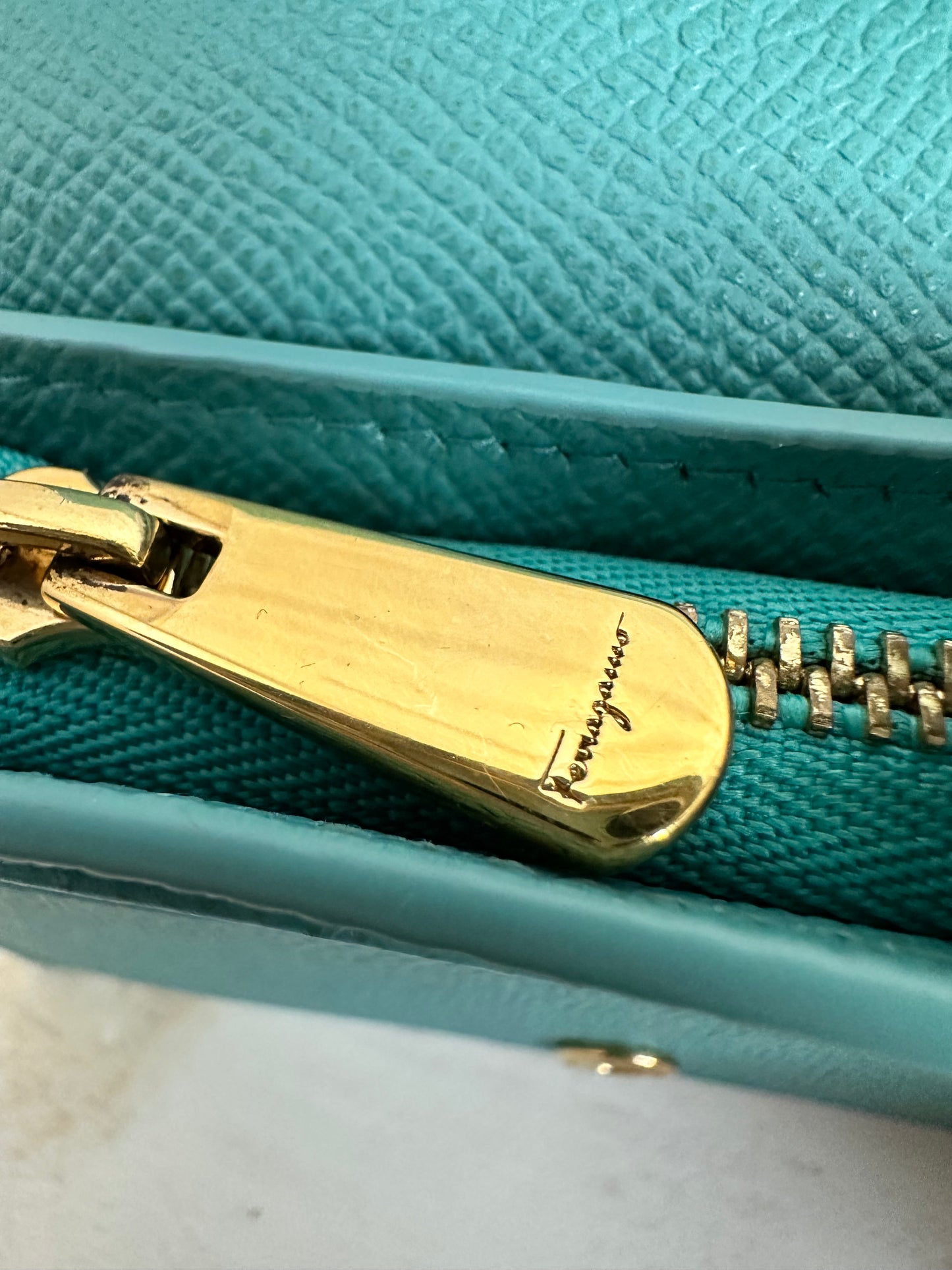 Salvatore Ferragamo Fiocco Vara Tyrone Turquoise Bifold Wallet
