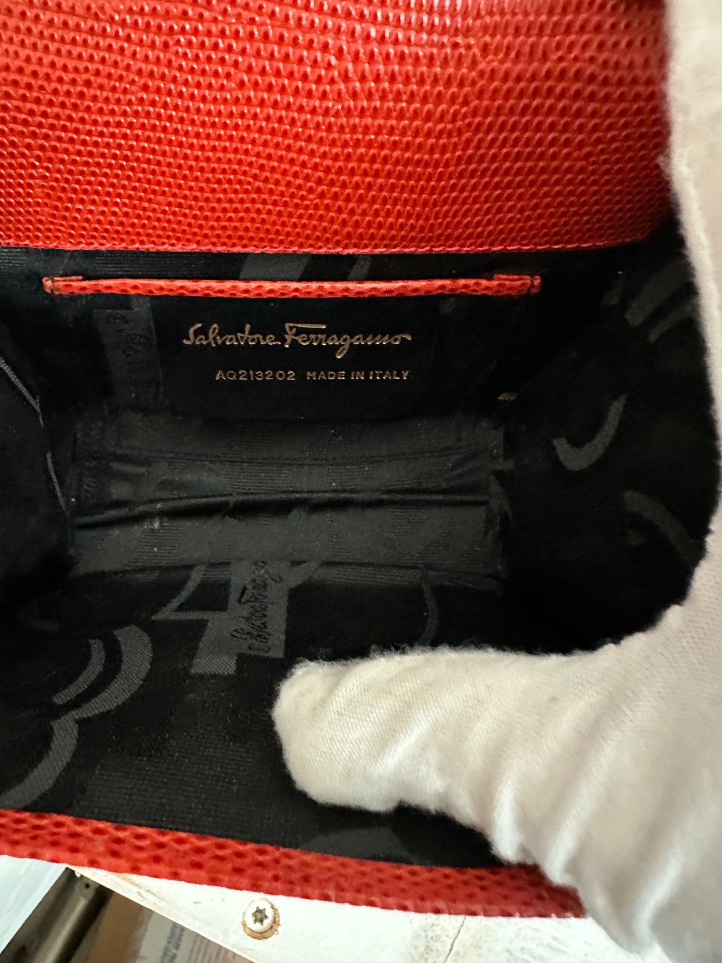Salvatore Ferragamo Red Vara Shoulder/Crossbody Bag