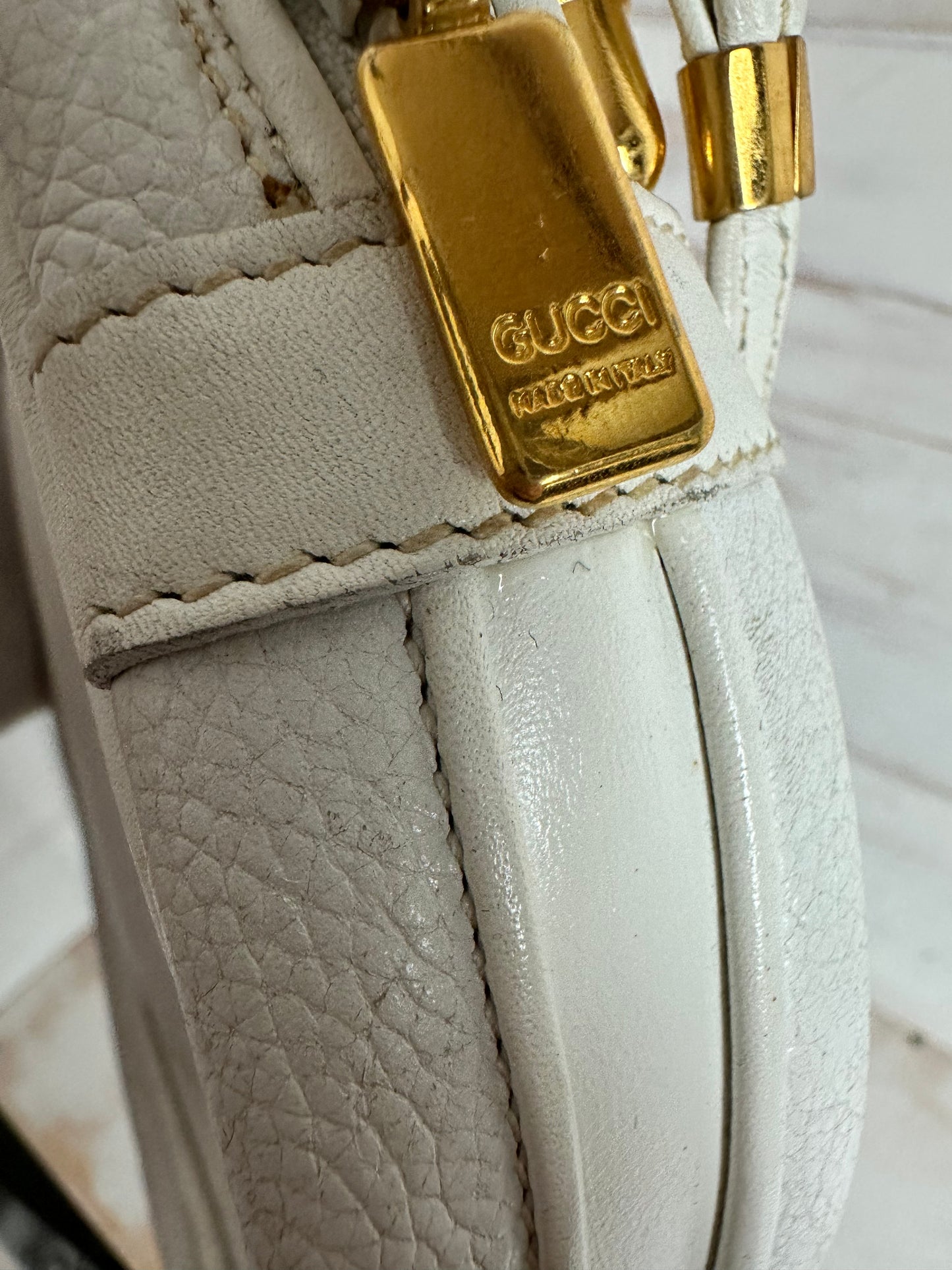 Gucci RARE Vintage Canteen White Leather Shoulder/Crossbody