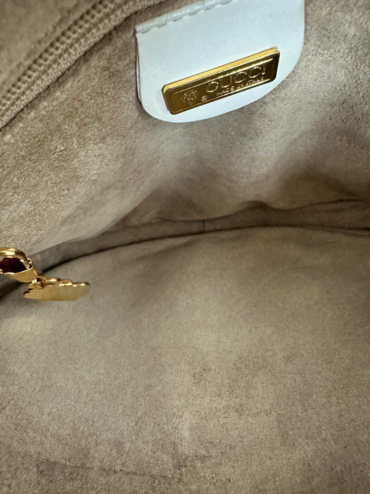 Gucci RARE Vintage Canteen White Leather Shoulder/Crossbody
