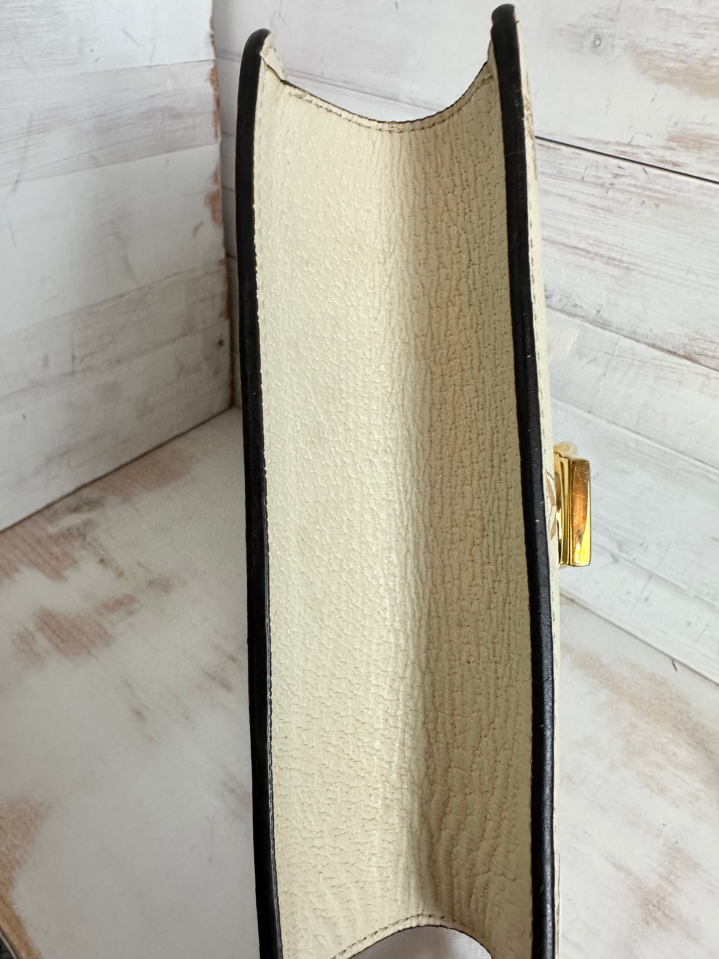 Gucci Mini Sylvie Bee in Cream Leather