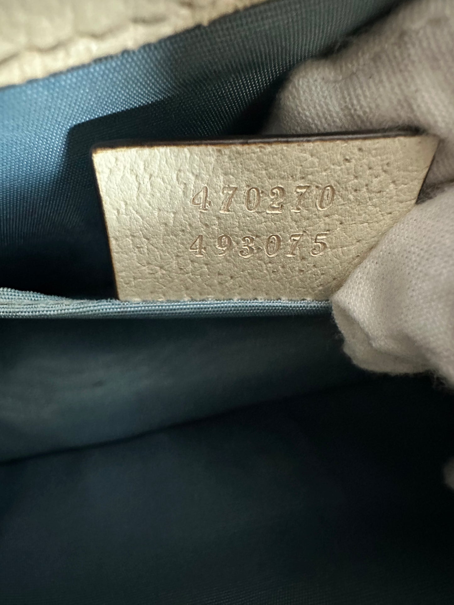 Gucci Mini Sylvie Bee in Cream Leather