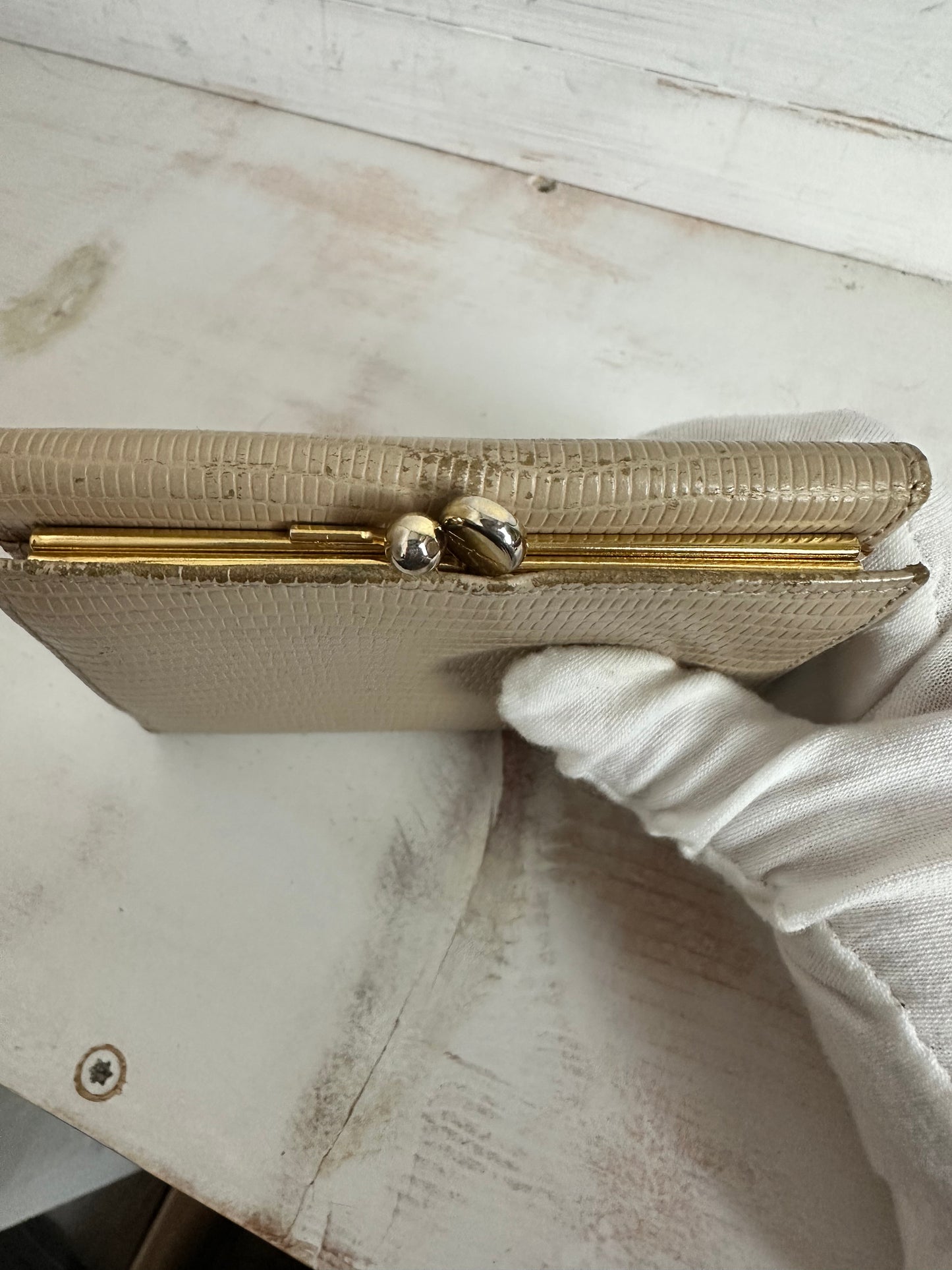 Salvatore Ferragamo Small Wallet with Kisslock/Nude