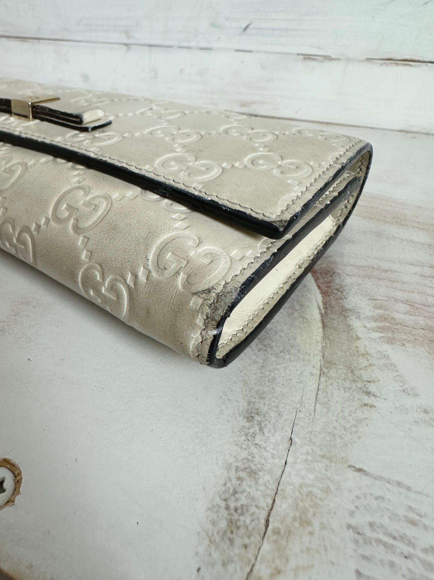 Gucci Guccissima Leather Continental Long Wallet in Cream