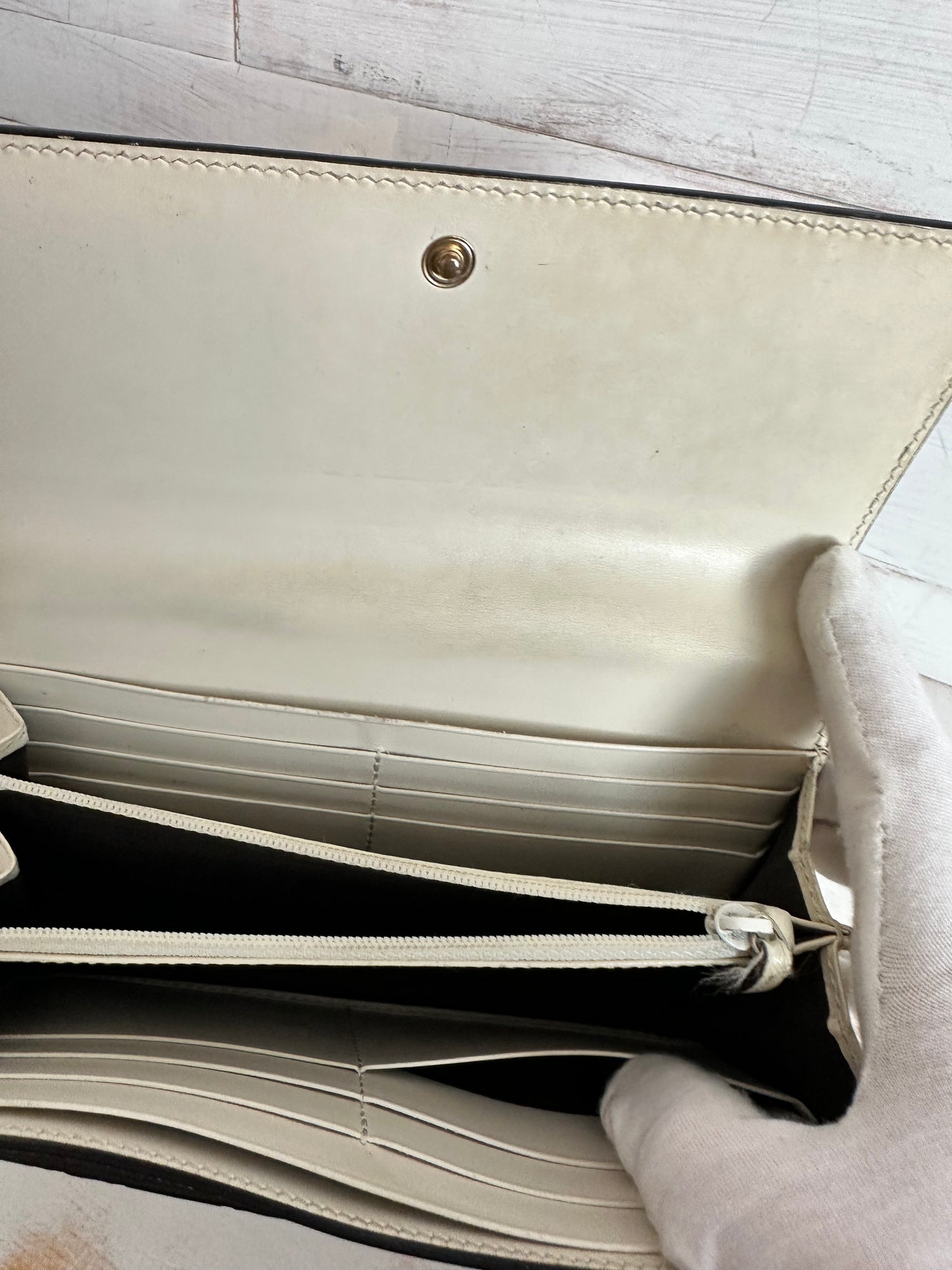 Gucci Guccissima Leather Continental Long Wallet in Cream
