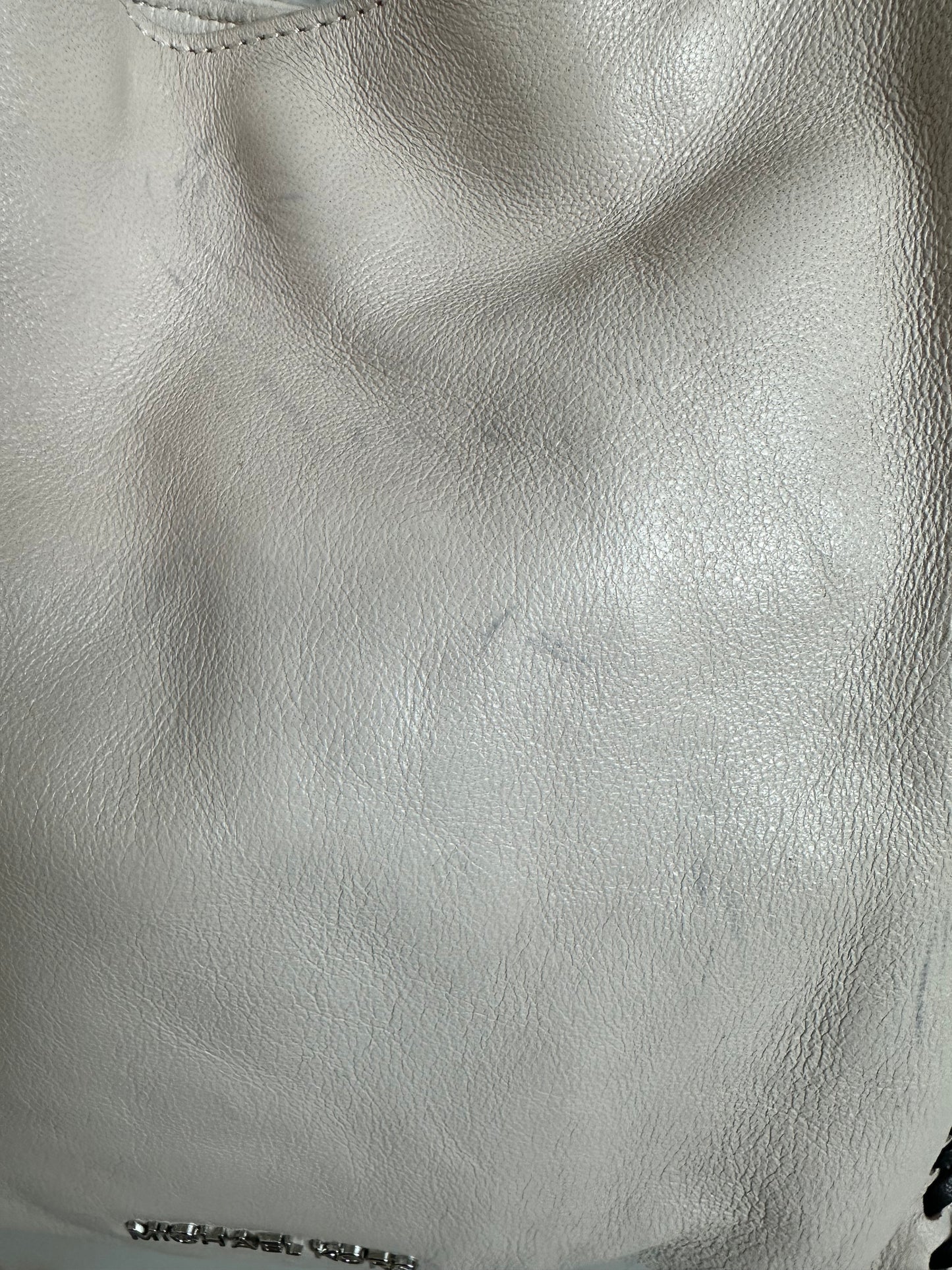 Michael Kors Large Chelsea Leather Tote Cream/Black Silver Hardware