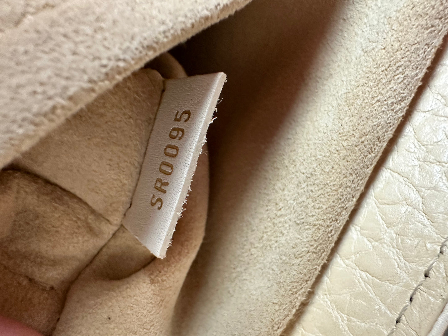 Louis Vuitton Mini Lin Trapeze GM