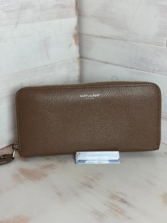 YVES SAINT LAURENT
Taupe Pebbled Leather Rive Gauche Zip Around Wallet