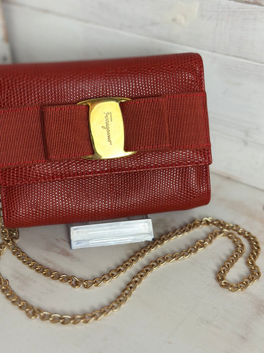 Salvatore Ferragamo Red Vara Shoulder/Crossbody Bag