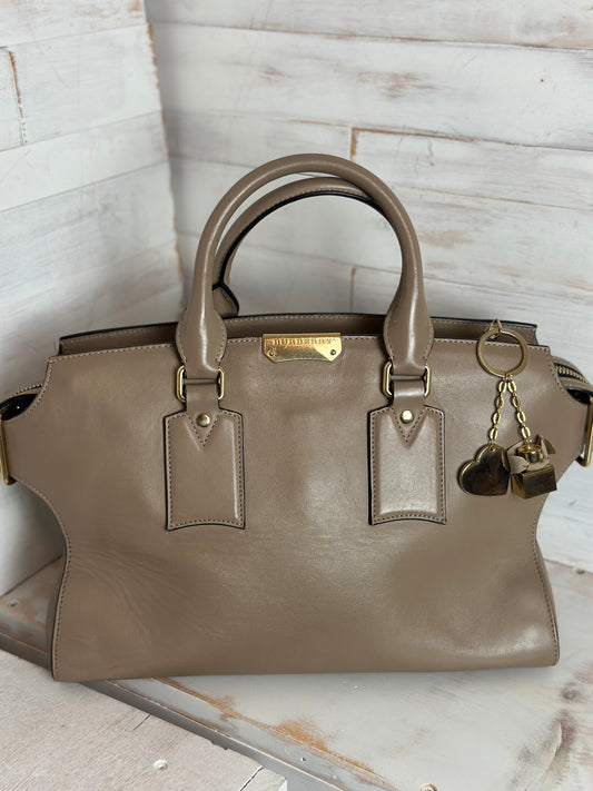 Burberry Clifton Medium Honey Matte