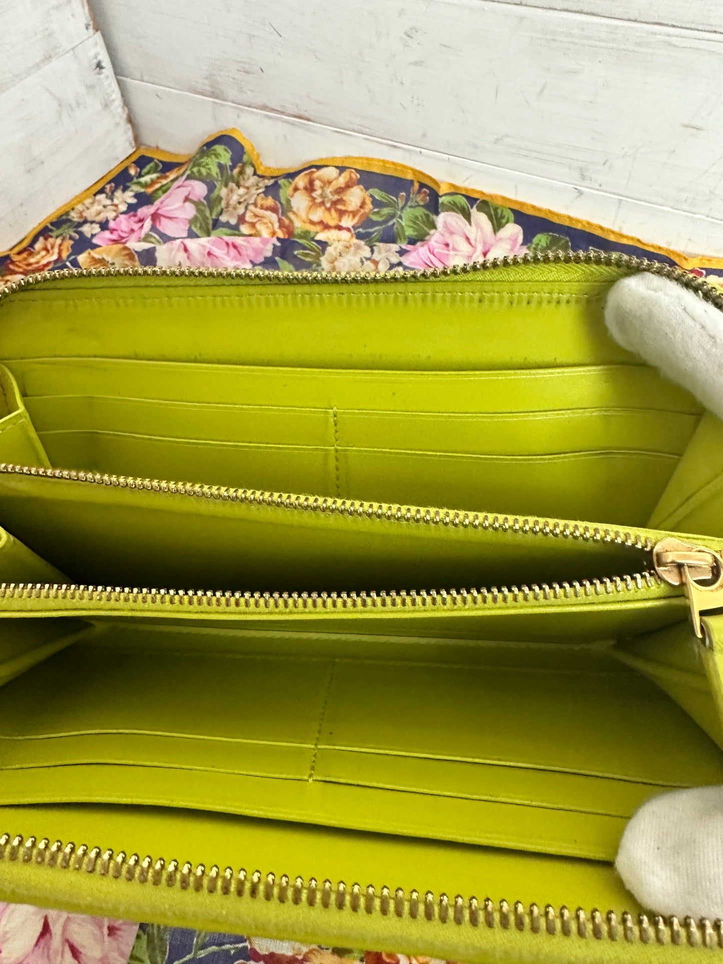 Bottega Veneta Intrecciato Olive Green Leather Zip Around Long Wallet