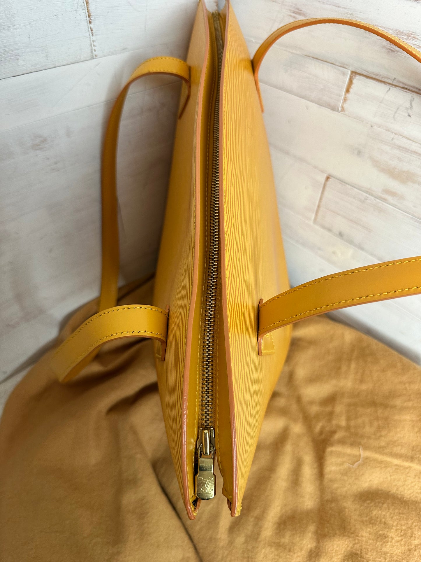 Louis Vuitton VINTAGE Yellow Epi St. Jacques GM