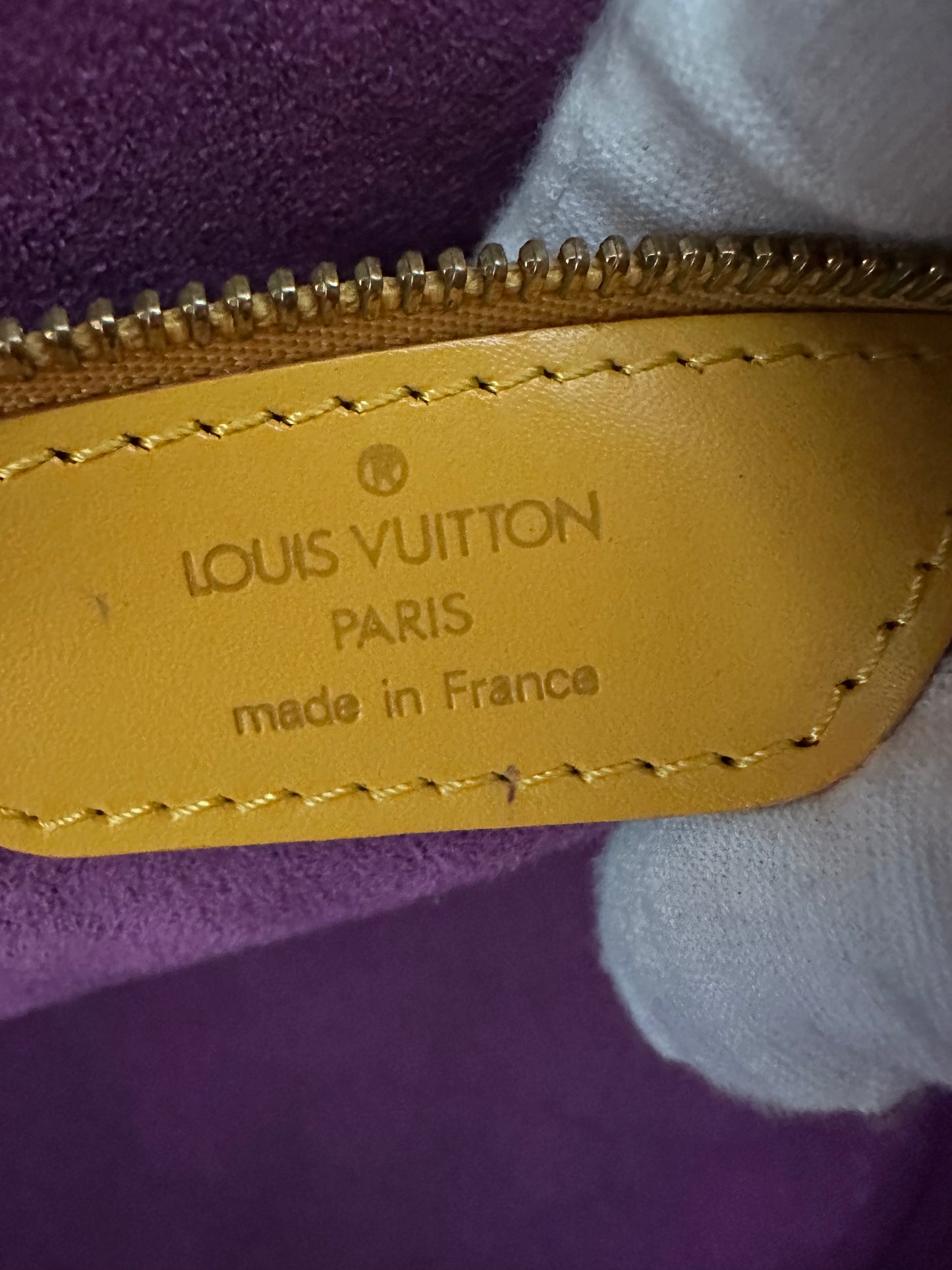 Louis Vuitton VINTAGE Yellow Epi St. Jacques GM