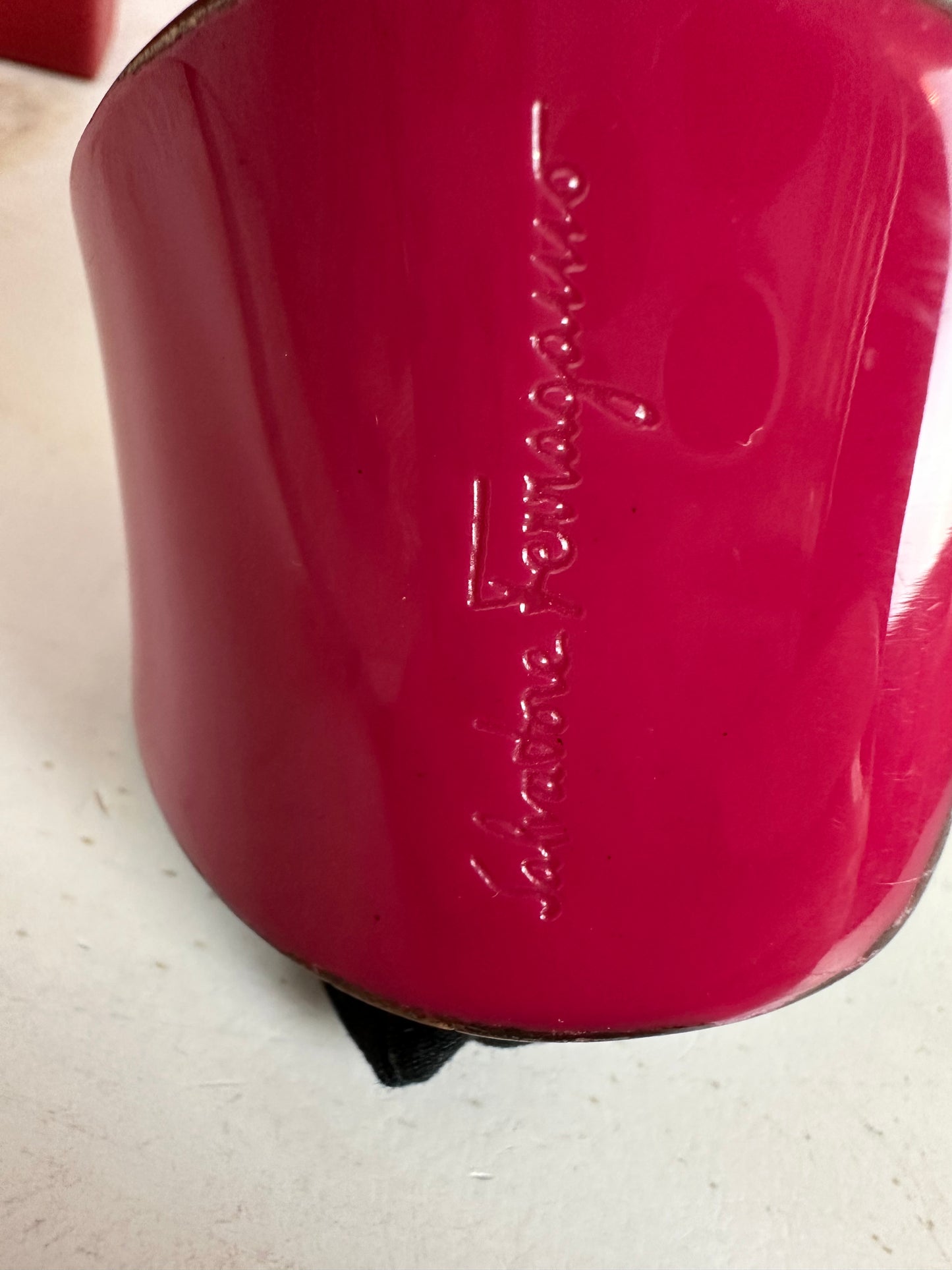 Salvatore Ferragamo Bangle Bracelet Red Enamel/Wood