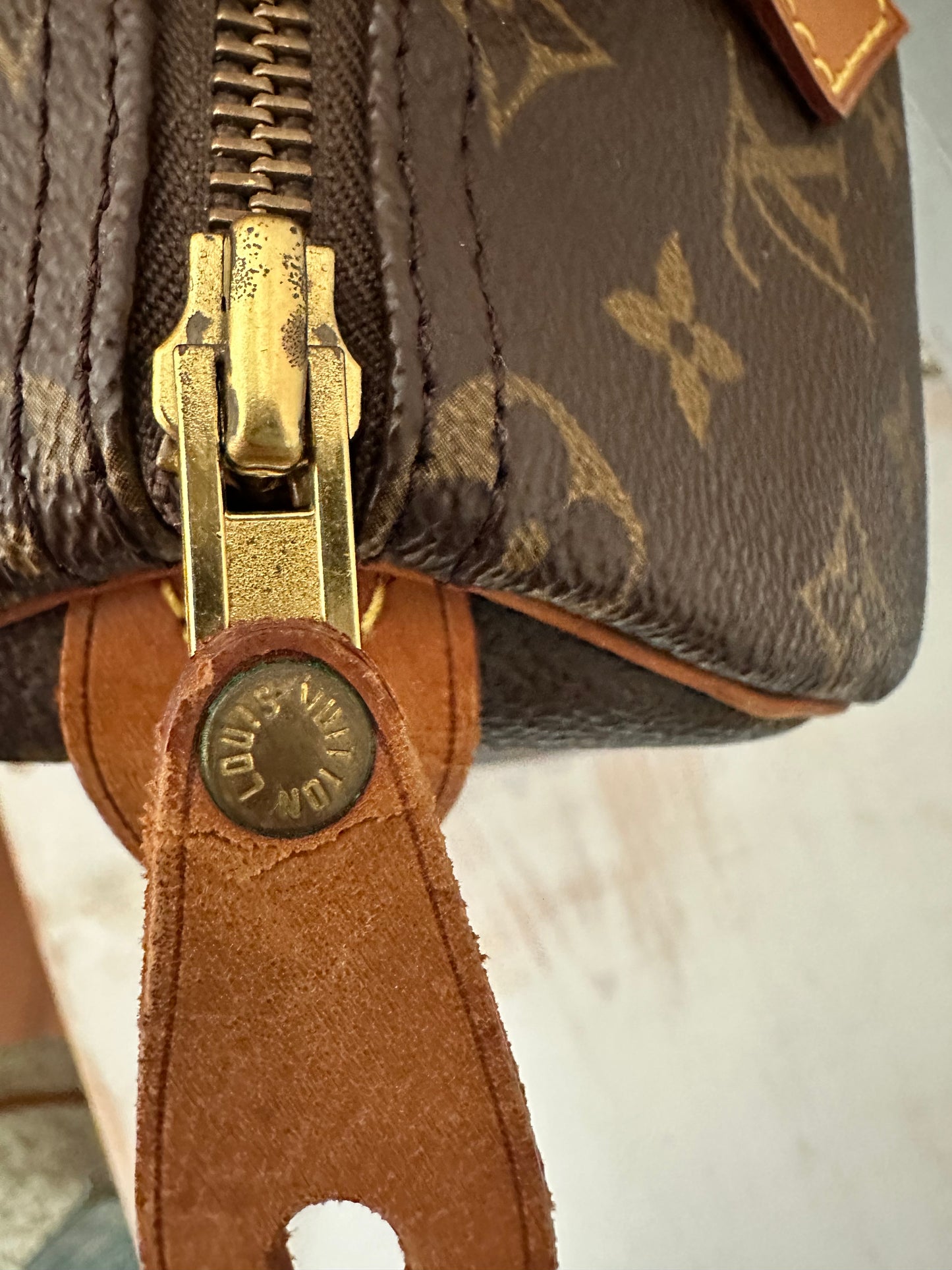 Louis Vuitton VINTAGE Speedy 25
