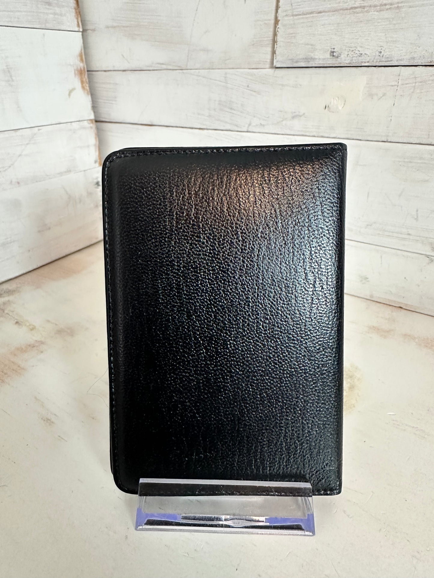 Chanel VINTAGE LIKE NEW Black Caviar Leather Card Holder