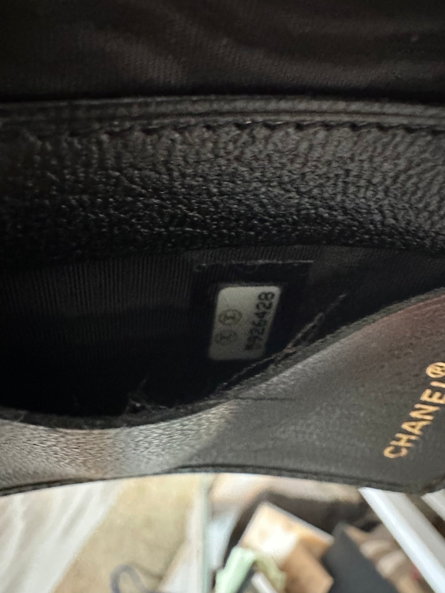 Chanel VINTAGE LIKE NEW Black Caviar Leather Card Holder