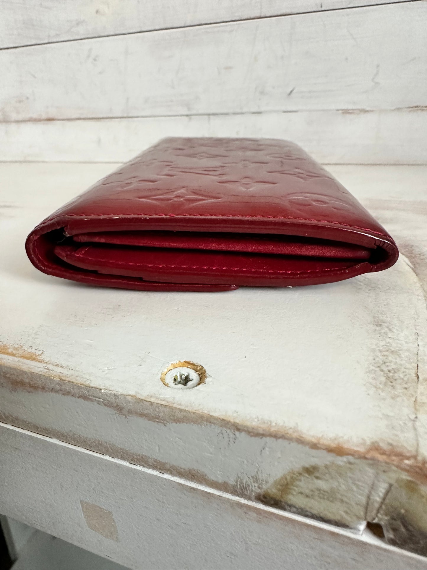 Louis Vuitton Pomme D’Amour Red Vernis Sarah Wallet