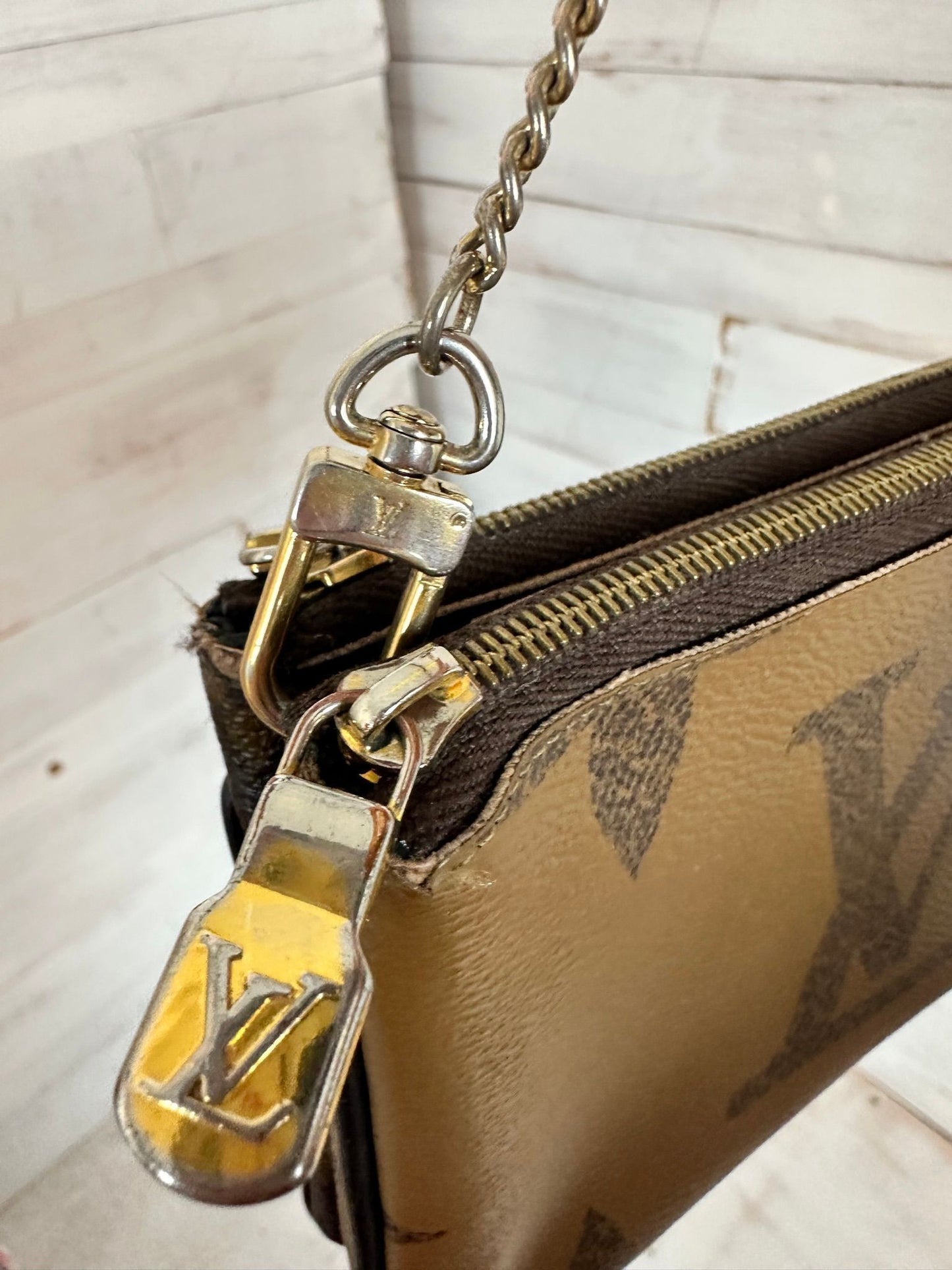 Louis Vuitton Reverse Monogram Giant Double Zipper Pochette